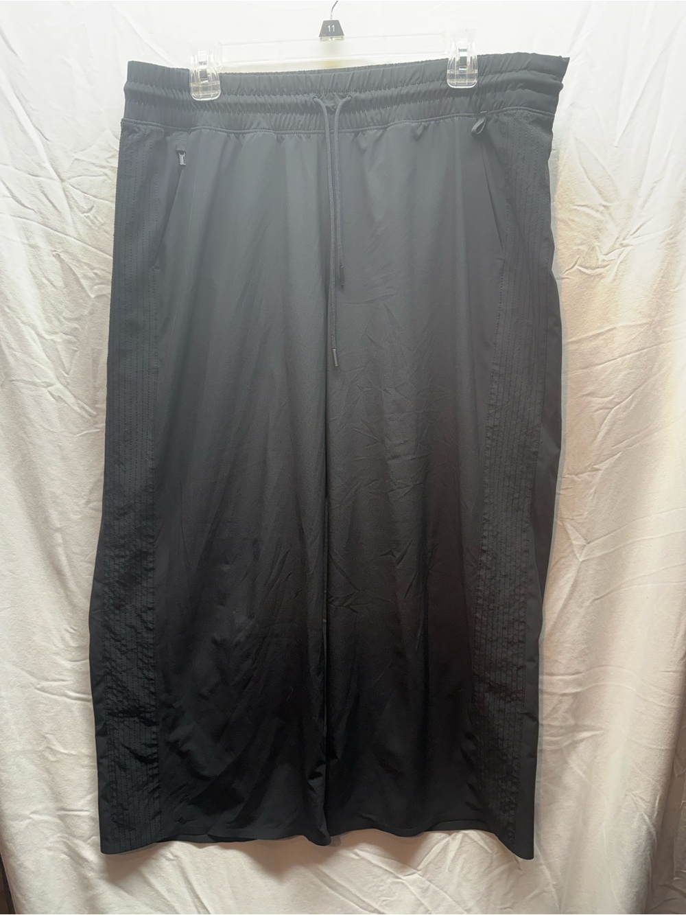 Athleta Black Wide Leg Utility Pants Size 16 Drawstring Zip Pockets